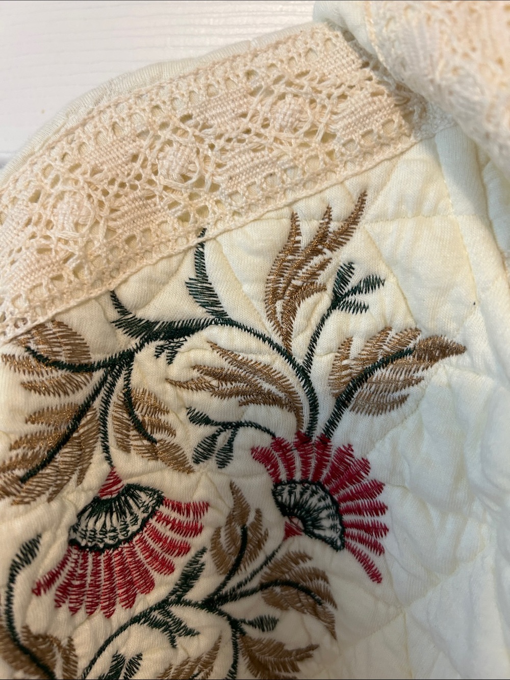 POL Cream Crochet Floral Embroidery Hooded Jacket Detail - Picture 4 of 7